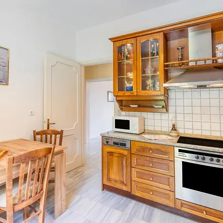 Apartment The 2