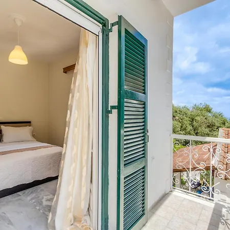 Apartment The 2 Vigglatouri